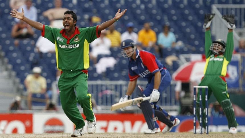 Syed Rasel appeals Bangladesh vs England WC 2007