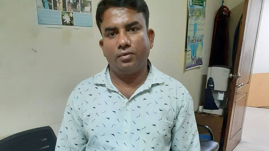 Man held for Yaba tablet smuggling at Dhaka Airport Man held for Yaba tablet smuggling at Dhaka Airport