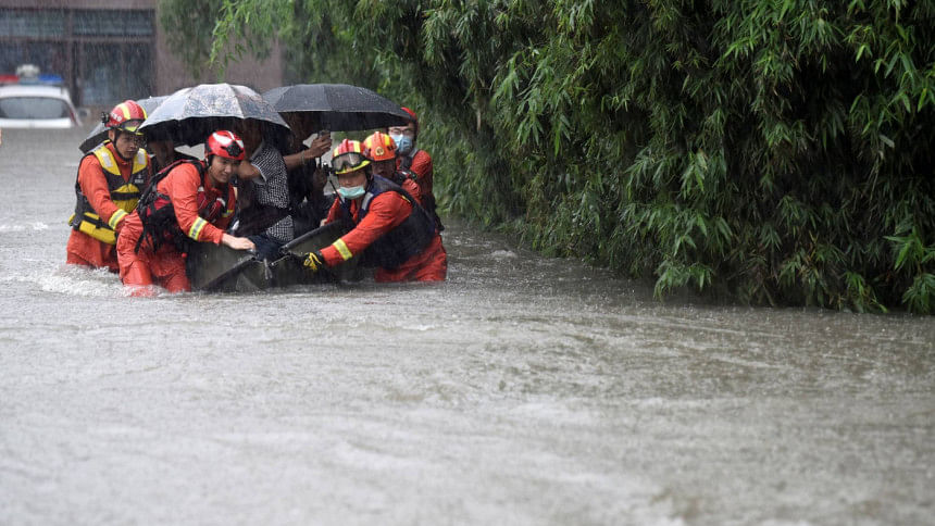 Thousands Evacuated From Floods In China's Sichuan, More Rain Forecast ...