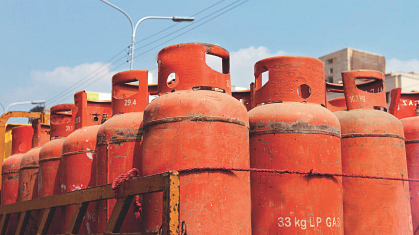 LPG price hiked by Tk 48 to Tk 1,439 BERC LPG price April 2022