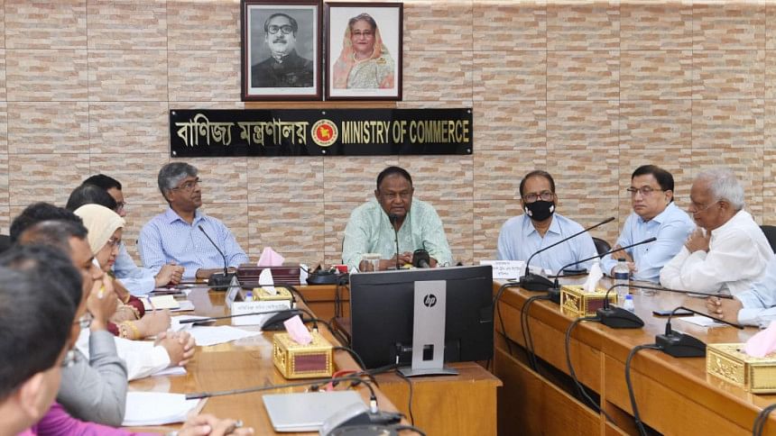 Believing businesses on oil price hike was a mistake: Munshi Believing businesses on oil price hike was a mistake: Munshi