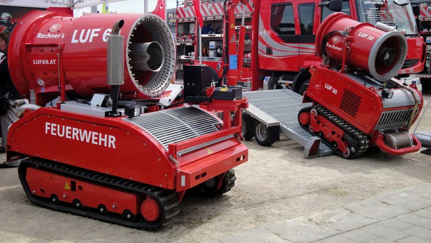 LUF60 Firefighting Robot LUF60 Firefighting Robot