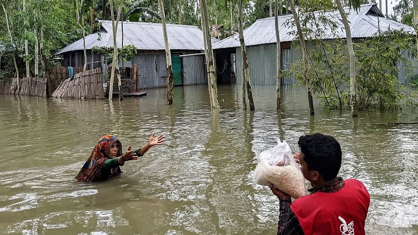 Bidyanondo: Saving lives in flood affected Sunamganj Bidyanondo: Saving lives in flood affected Sunamganj