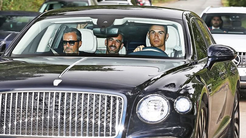 Ronaldo arrives at Man Utd training ground Cristiano Ronaldo at Manchester United