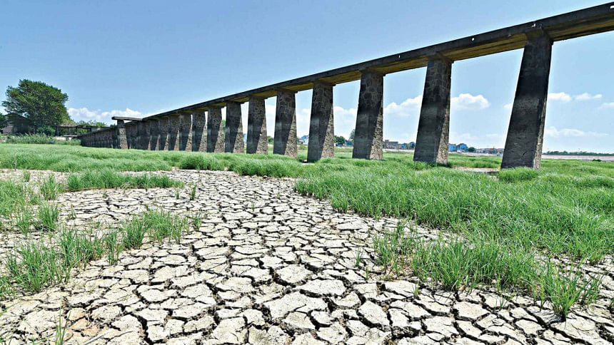 Record Heatwave Half Of China Hit By Drought The Daily Star