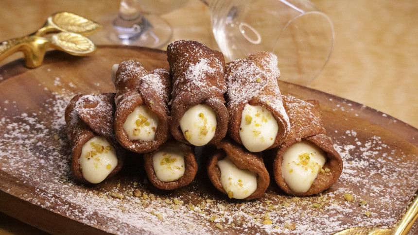 Delicious desserts from around the world Delicious desserts from around the world