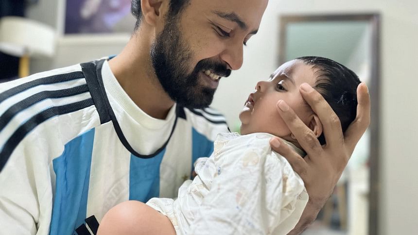 World Cup fever grips showbiz