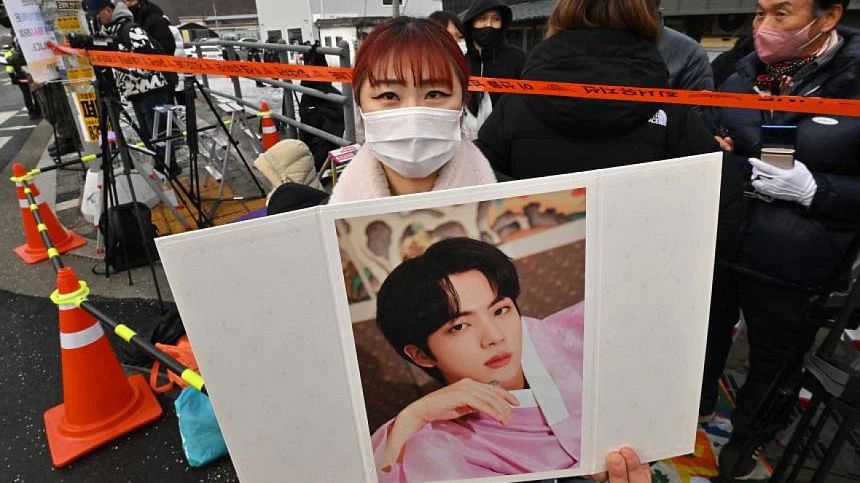 BTS fans flood online military forum with concern for Jin BTS fans worried about Jin
