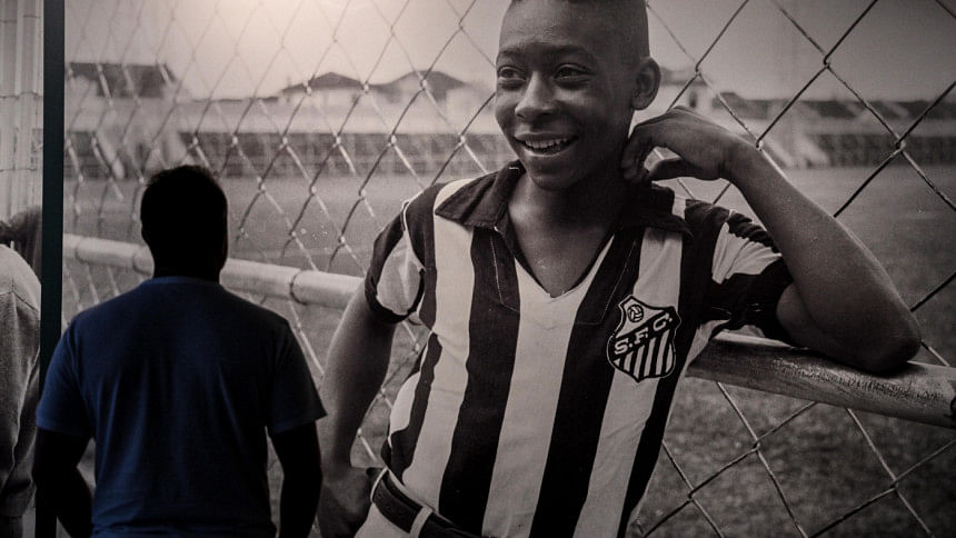 Pele dies