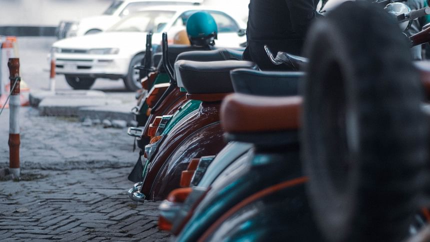 Gentleman's Ride 2022 Vespa meet Bangladesh 2022