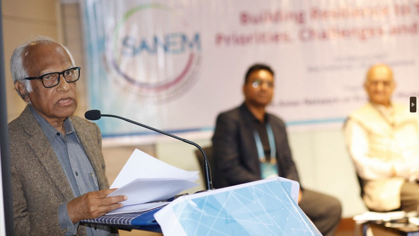 Weak financial system a problem for economic management: Wahiduddin Mahmud Weak financial system a problem for economic management: Wahiduddin Mahmud