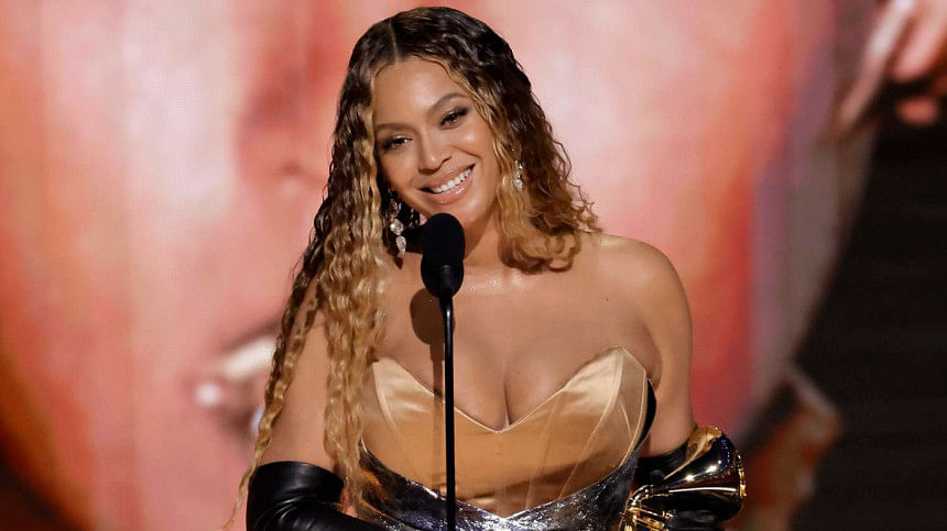Beyoncé breaks Grammys record, is now most-decorated artist