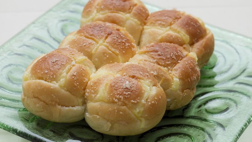 Top 5 places to buy bread for Shab-e-Barat Top 5 places to buy bread for Shab-e-Barat