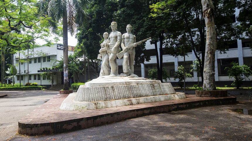 The Aparajeyo Bangla statue in Dhaka University