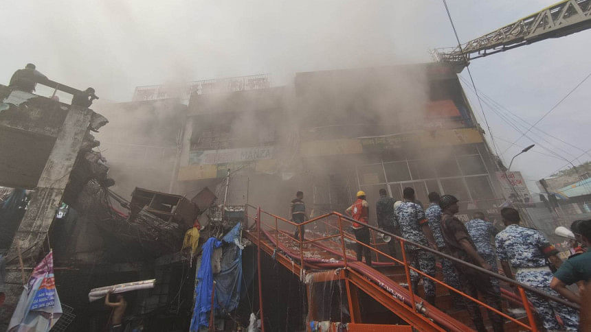 New Super Market Fire: Traders blame demolition work on footbridge for fire New Super Market Fire