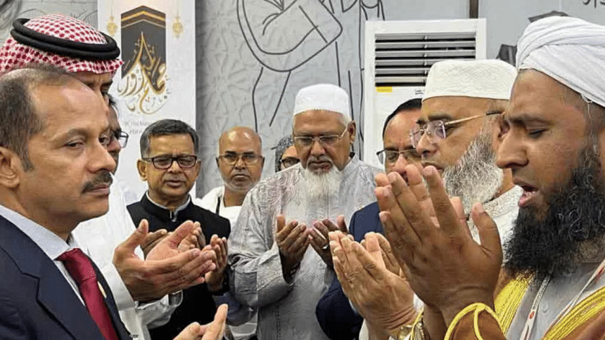 First hajj flight leaves Dhaka with 415 pilgrims hajj flight