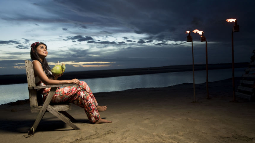 Life grinding away your happiness? It’s time to hit the beach! Life grinding away your happiness? It’s time to hit the beach!