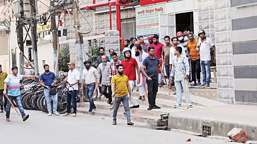 Outsiders attack RMG workers in Mirpur factory