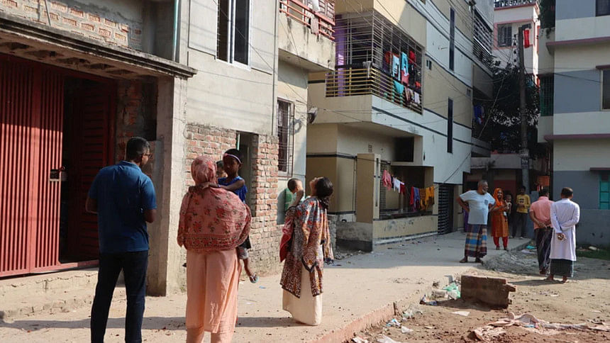 Earth Quake triggers panic, no damage reported