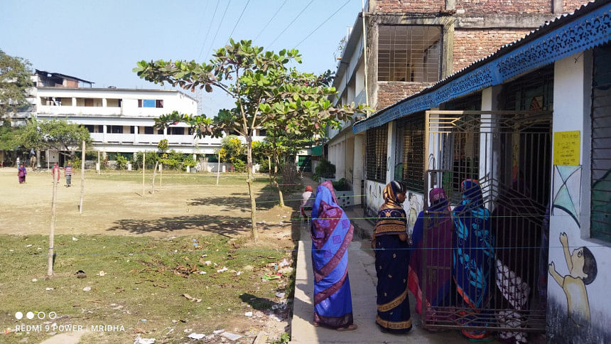 Turnout still low in many centres at halfway stage Bangladesh general elections on 7 January 2024