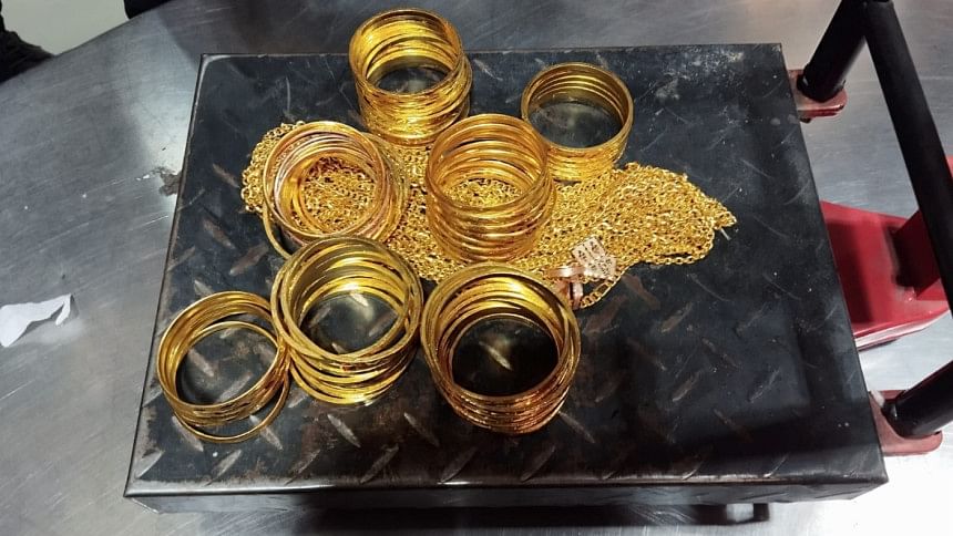Gold worth Tk 3.89cr seized from Biman flight in Ctg airport gold seized at Ctg airport