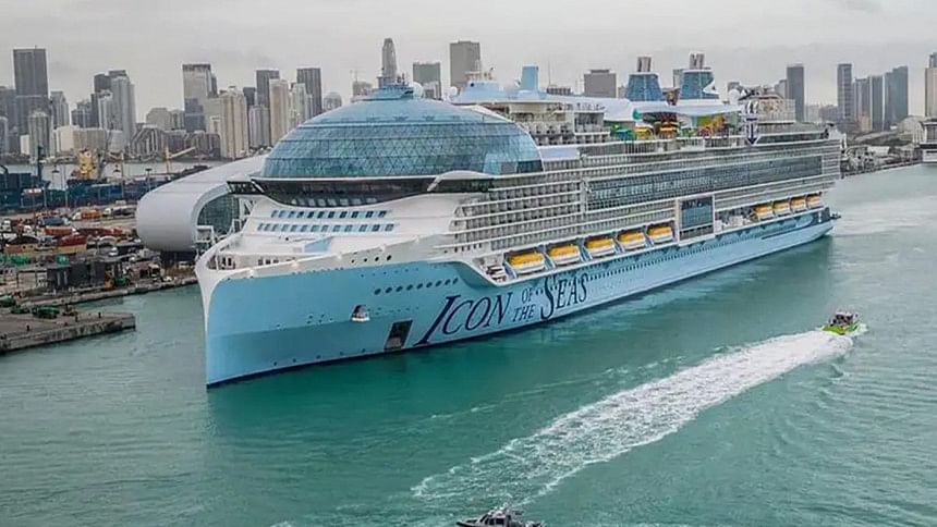 World's largest cruise ship 'Icon of the Seas' Sets Sail from Miami ...