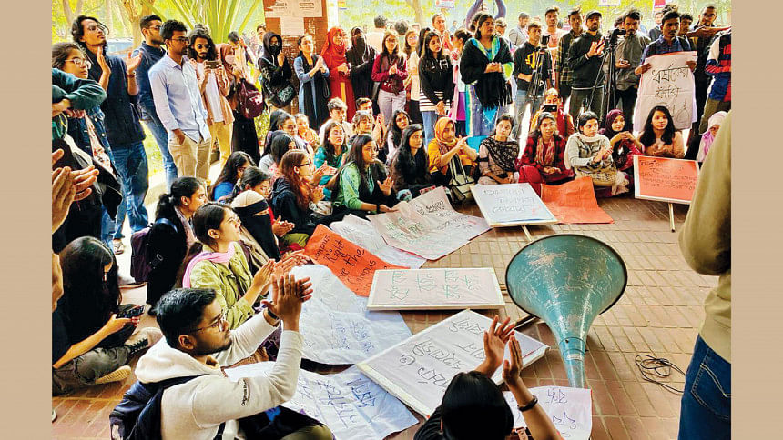 Protests erupt at JU after rape on campus Woman raped by BCL leader on JU campus