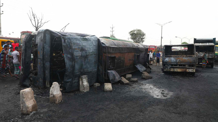 One killed as five vehicles catch fire after tank lorry overturns in Savar Tank Lorry Overturns Causes Vehicle Fires in Savar