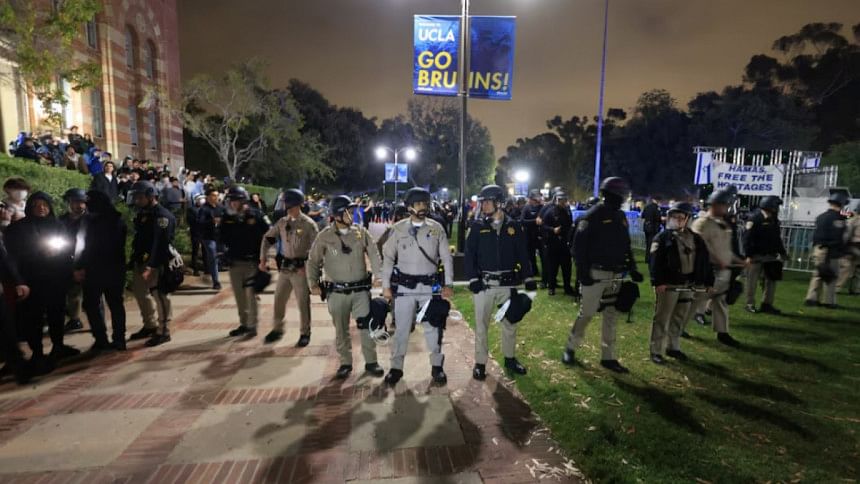 UCLA Campus Clashes | US campus protests over Gaza war erupt into ...