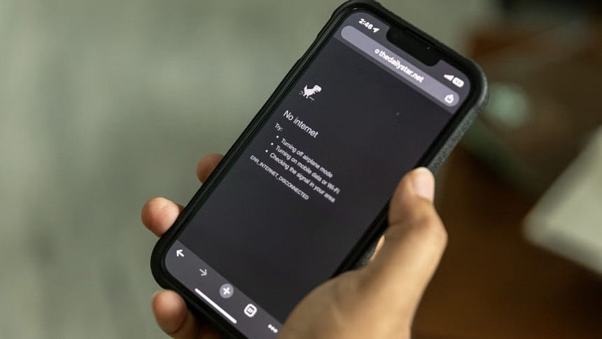 Bangladesh orders mobile internet shutdown Bangladesh orders mobile internet shutdown