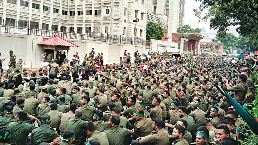 437 Ansars sued over clashes near Secretariat 437 Ansars sued over clashes near Secretariat