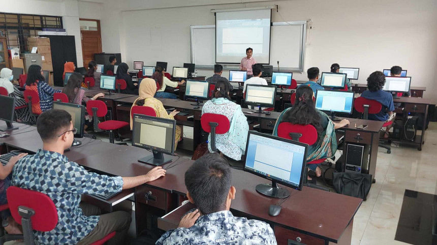 Dhaka University classes restart after three months Dhaka University classes restart after three months