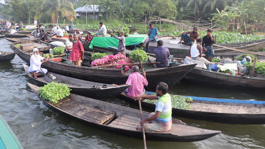 Nazirpur’s lifeline: Where boats keep the market afloat