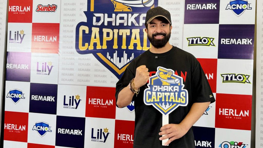 Shakib Khan cheers on Dhaka Capitals’ victory from Mumbai Shakib Khan cheers on Dhaka Capitals’ victory from Mumbai