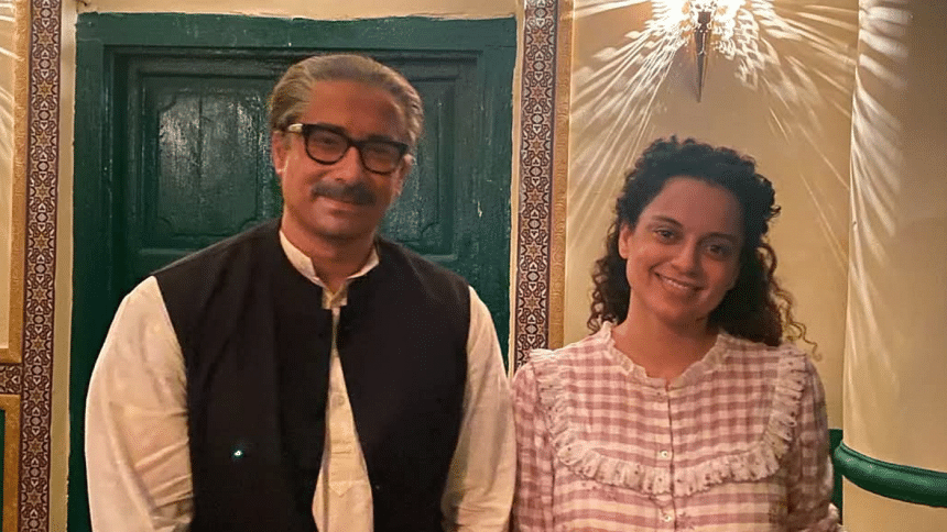 Kangana goes viral after posing with on-screen ‘Bangabandhu’ Kangana goes viral after posing with on-screen ‘Bangabandhu’