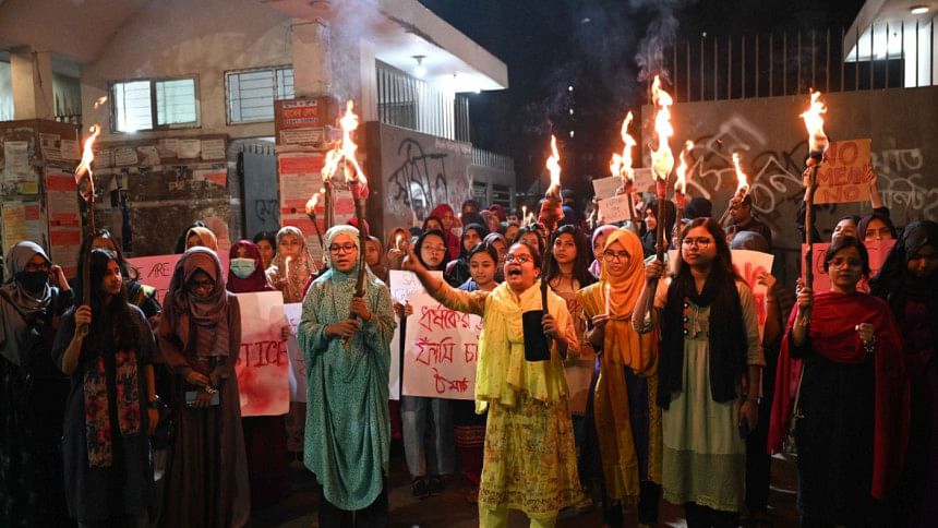 Dhaka University protest against rape Dhaka University protest against rape