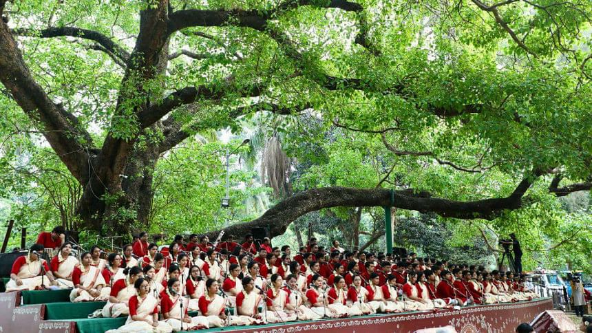 Thousands gather at Ramna Batamul to welcome Bengali New Year Thousands gather at Ramna Batamul to welcome Bengali New Year