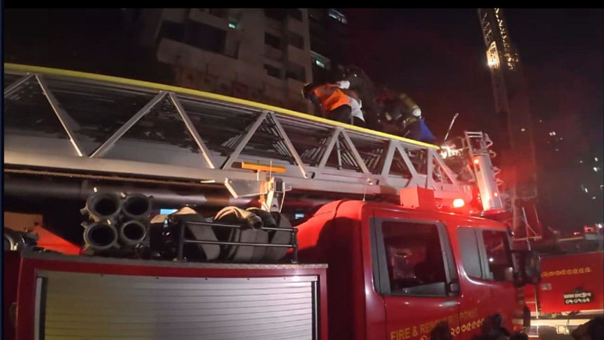 fire at Dhaka restaurant fire at Dhaka restaurant