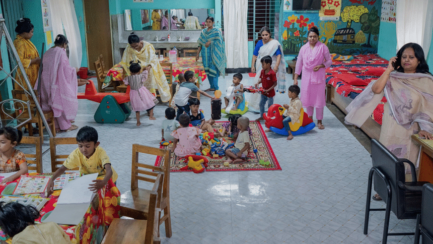 Drik Gallery to host photography exhibition highlighting childcare practices in Bangladesh Drik Gallery to host photography exhibition highlighting childcare practices in Bangladesh