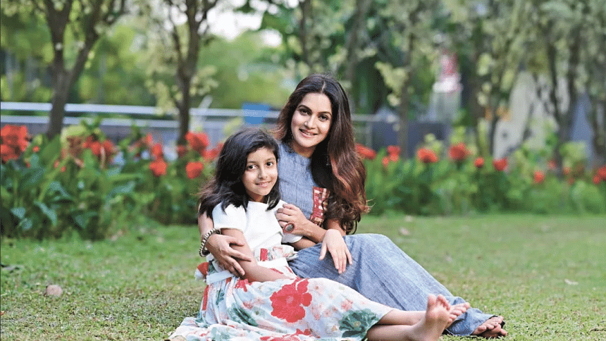 Mithila celebrates birthday with daughter’s homemade cake Mithila celebrates birthday with daughter’s homemade cake