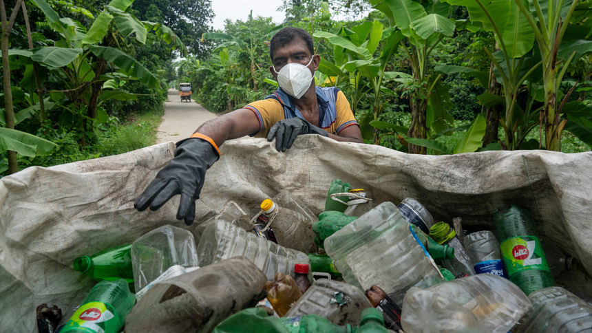 Safety in plastic waste collection Safety in plastic waste collection