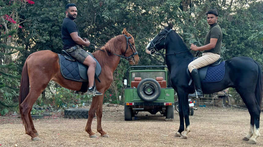 Who rides horses in Dhaka? You’ll be surprised Who rides horses in Dhaka? You’ll be surprised