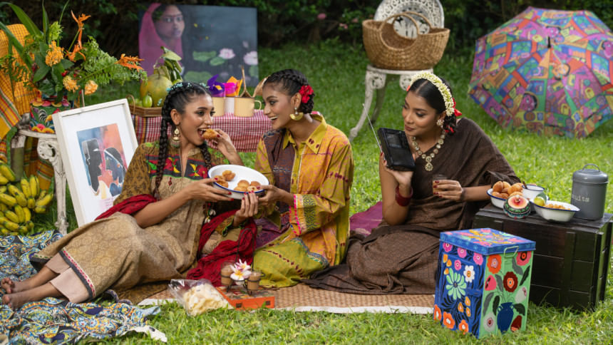 Recreate the charm of classic deshi tea parties Recreate the charm of classic deshi tea parties