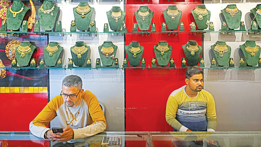 High gold prices change festive buying patterns in India