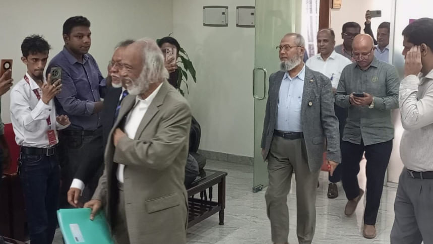 BNP leaders meet CEC to submit 36-point proposal ahead of election