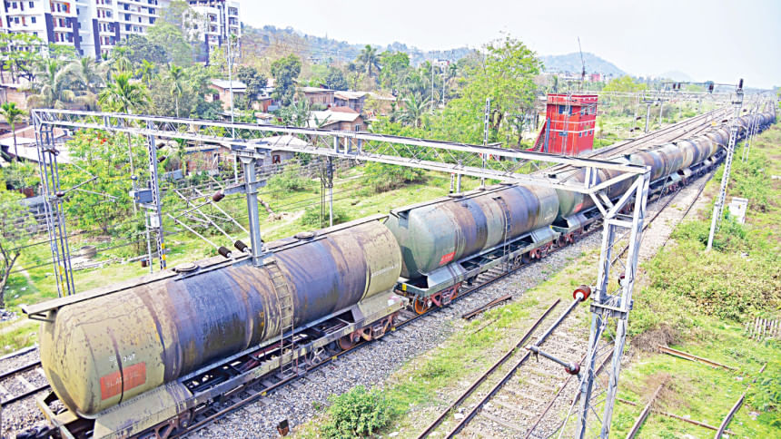 India can switch from Russian crude, but at a cost: analysts