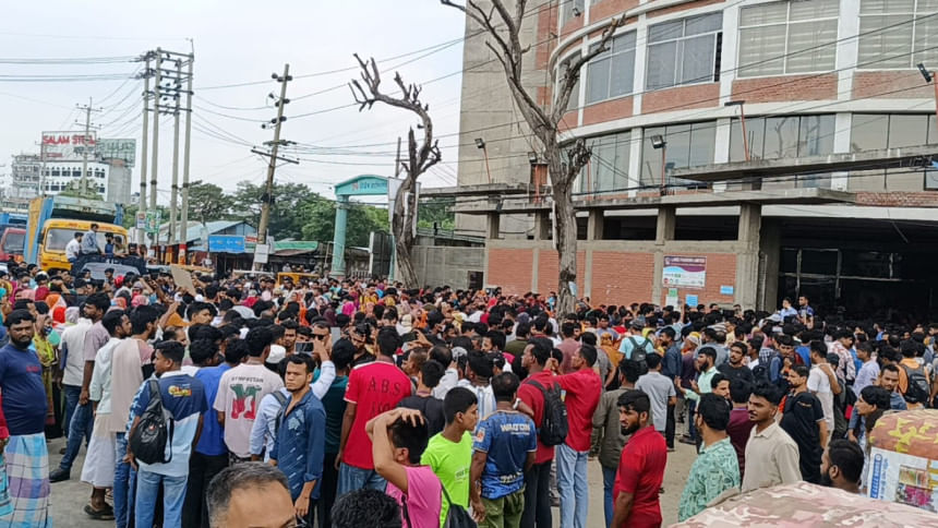 RMG worker’s death sparks protest, highway blocked in Narayanganj