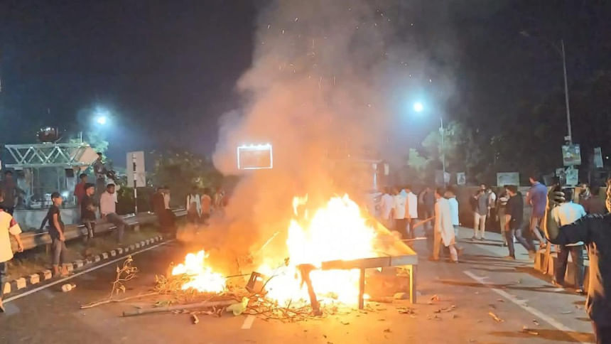 Denied nomination, supporters of BNP leaders block Dhaka-Bhanga Expressway and Kushtia road