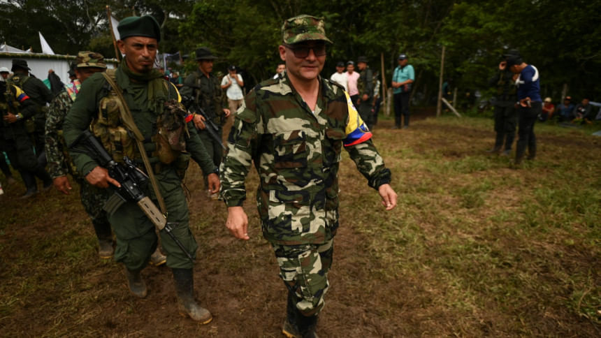 Colombia military says airstrikes kill 19 guerrillas