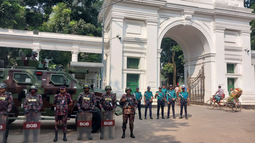 Dhaka under tight security ahead of Hasina verdict date, AL ‘lockdown’